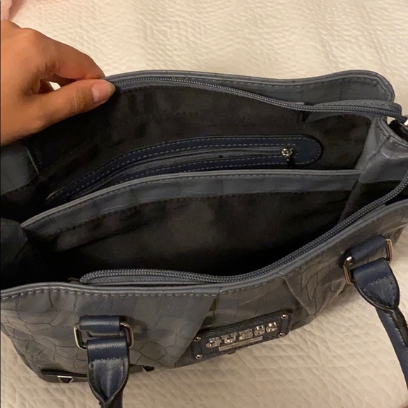 Guess Purse - Picture 2 of 3